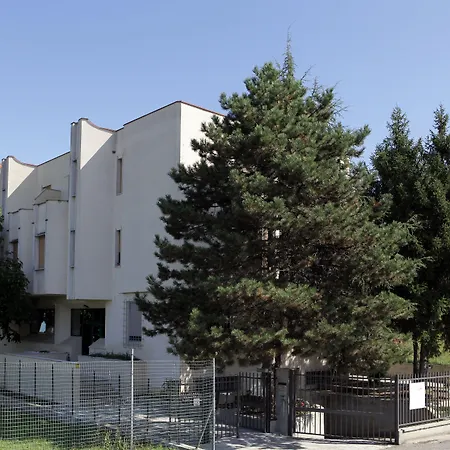 Corso Europa Aparthotel 3*