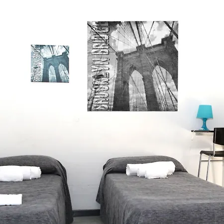 Europa Apart Otel Piacenza